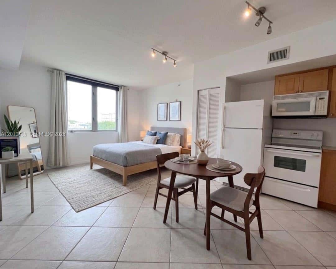 2630 SW 28th St # 49, Miami FL 33133