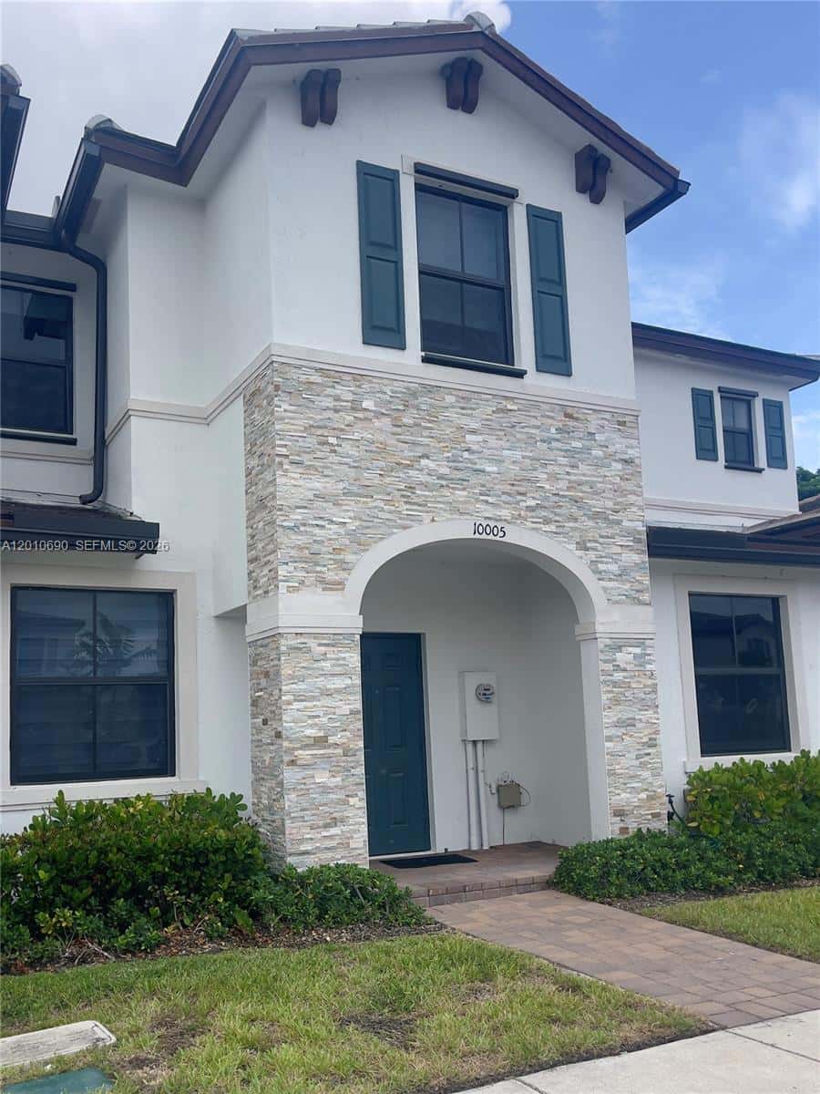 10005 SW 228th Ter # 0, Miami FL 33190