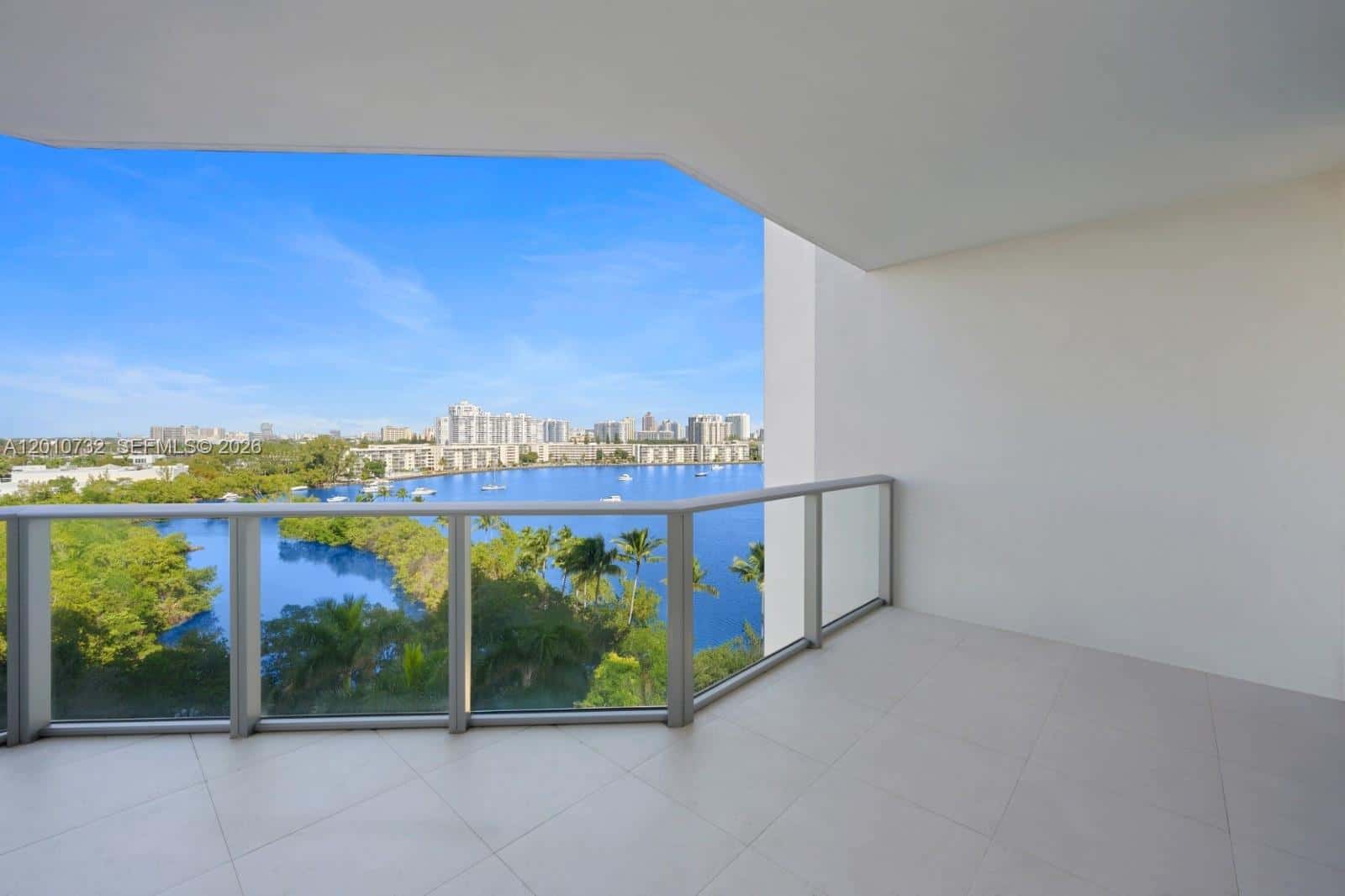 17301 Biscayne Blvd # 808, North Miami Beach FL 33160