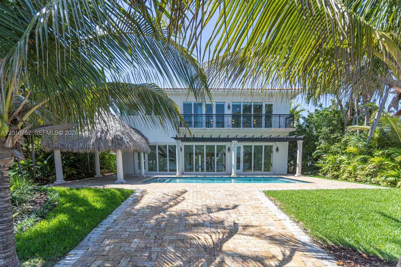 425 N Shore Dr, Miami Beach FL 33141