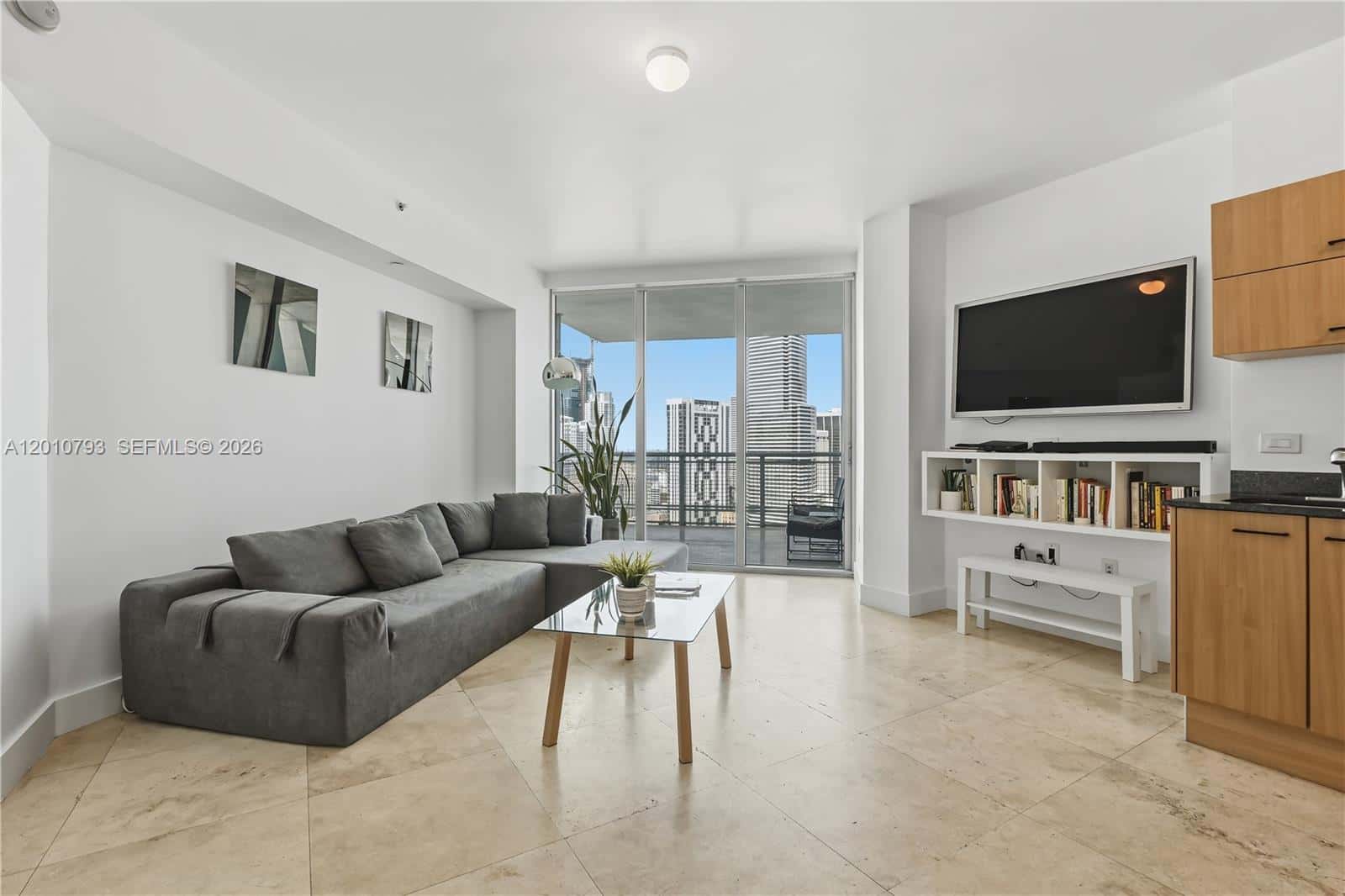 350 S Miami Ave # 3307, Miami FL 33130
