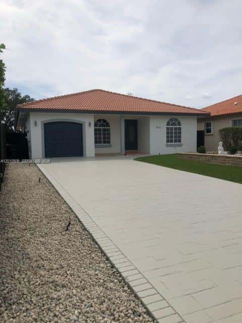 9910 SW 23rd St, Miami FL 33165