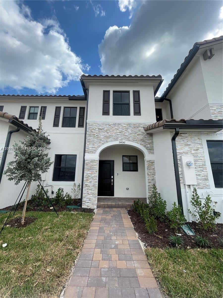 24641 SW 117th Path # 24641, Homestead FL 33032