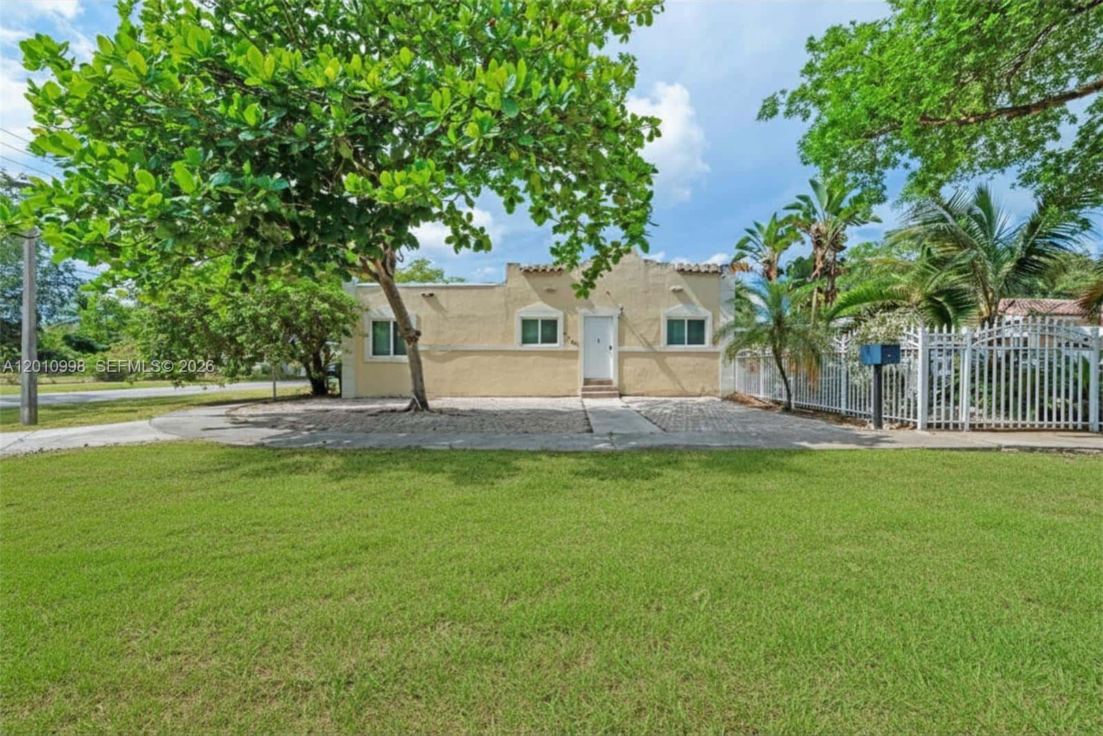 1199 NW 121st St, North Miami FL 33168