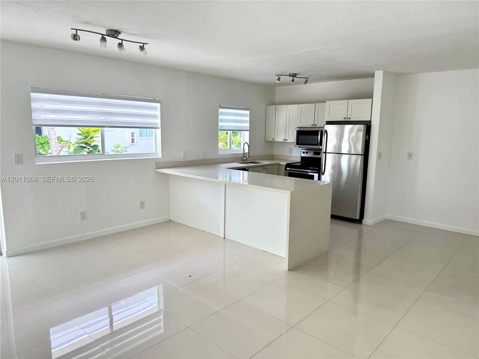 8035 Crespi Blvd # 9, Miami Beach FL 33141