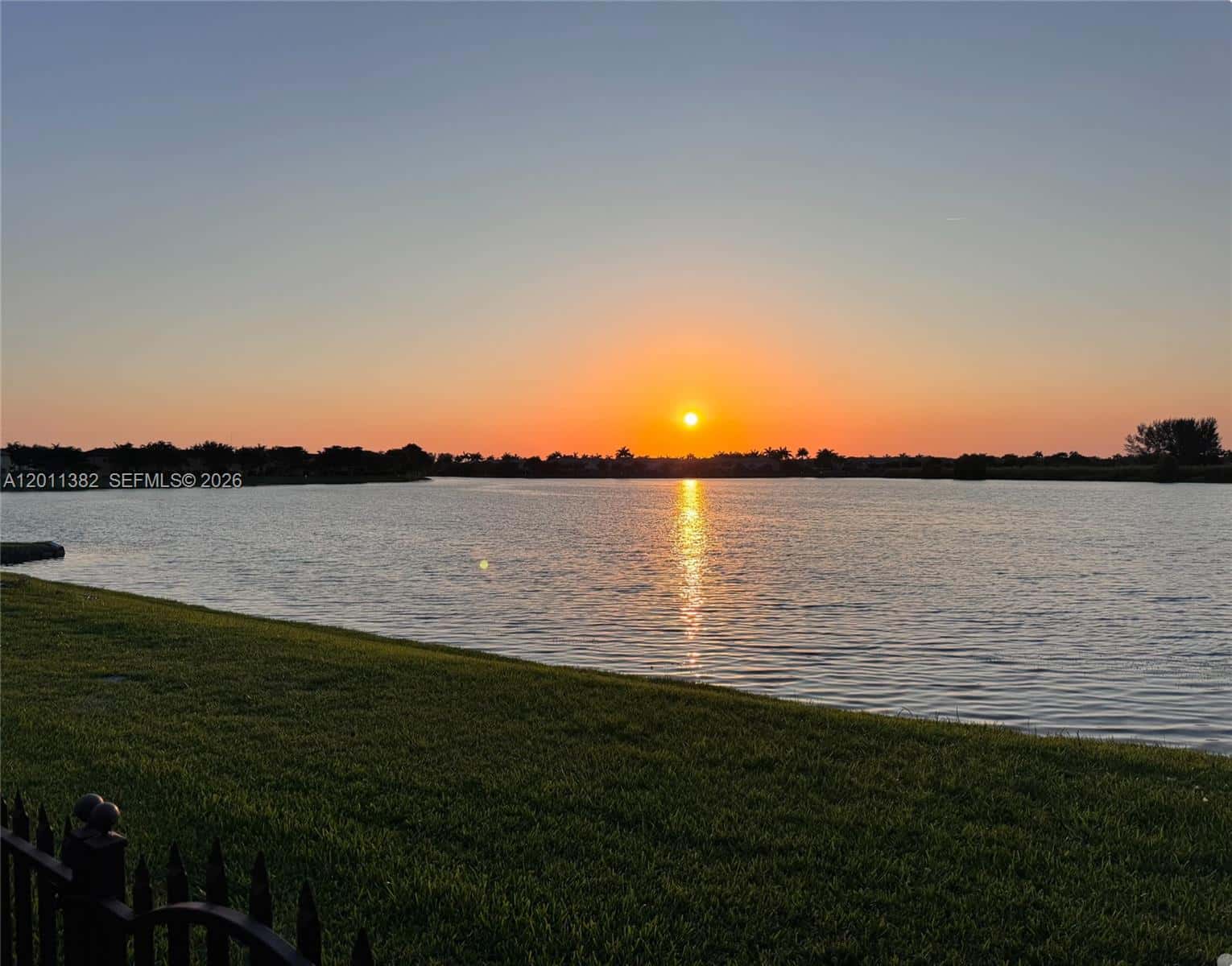22372 SW 89th Path, Cutler Bay FL 33190