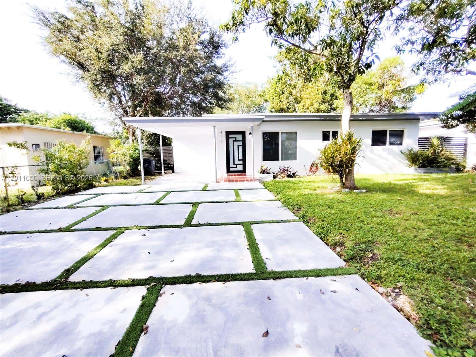 435 NW 127th St, North Miami FL 33168