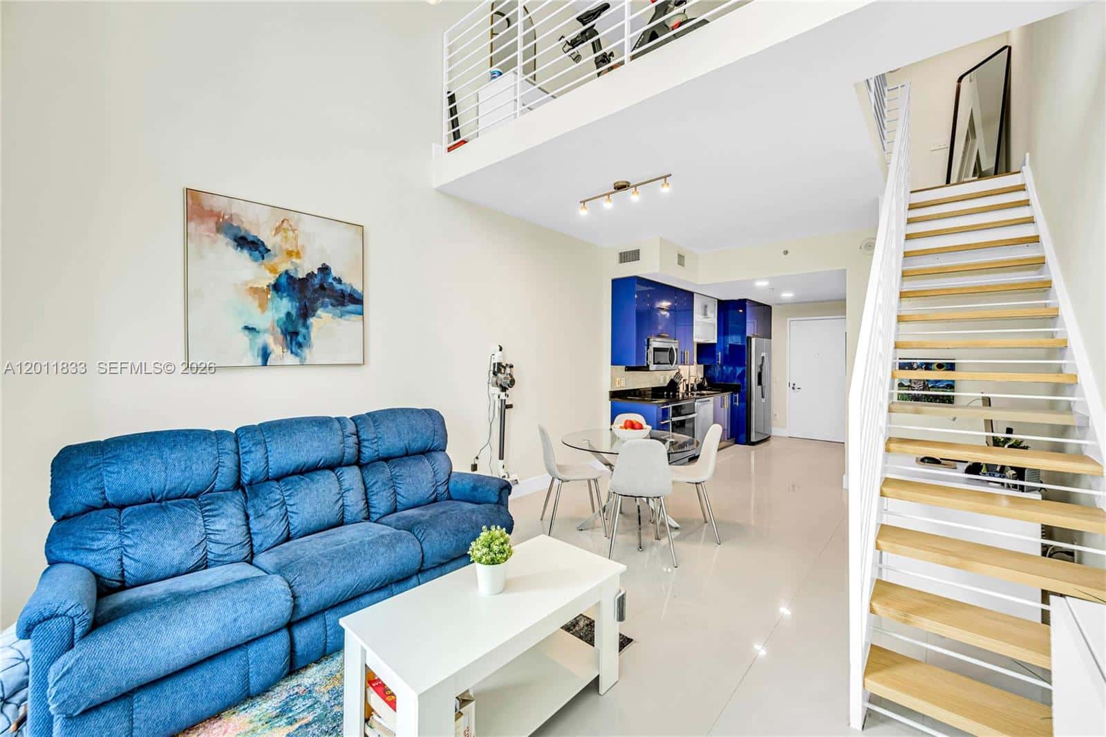 60 SW 13th St # 2014, Miami FL 33130