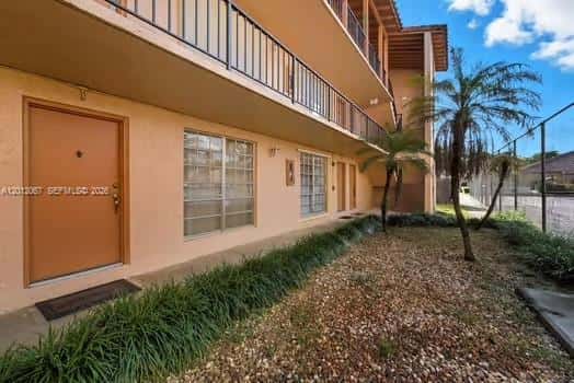 7151 Miami Lakes Dr # 22, Miami Lakes FL 33014