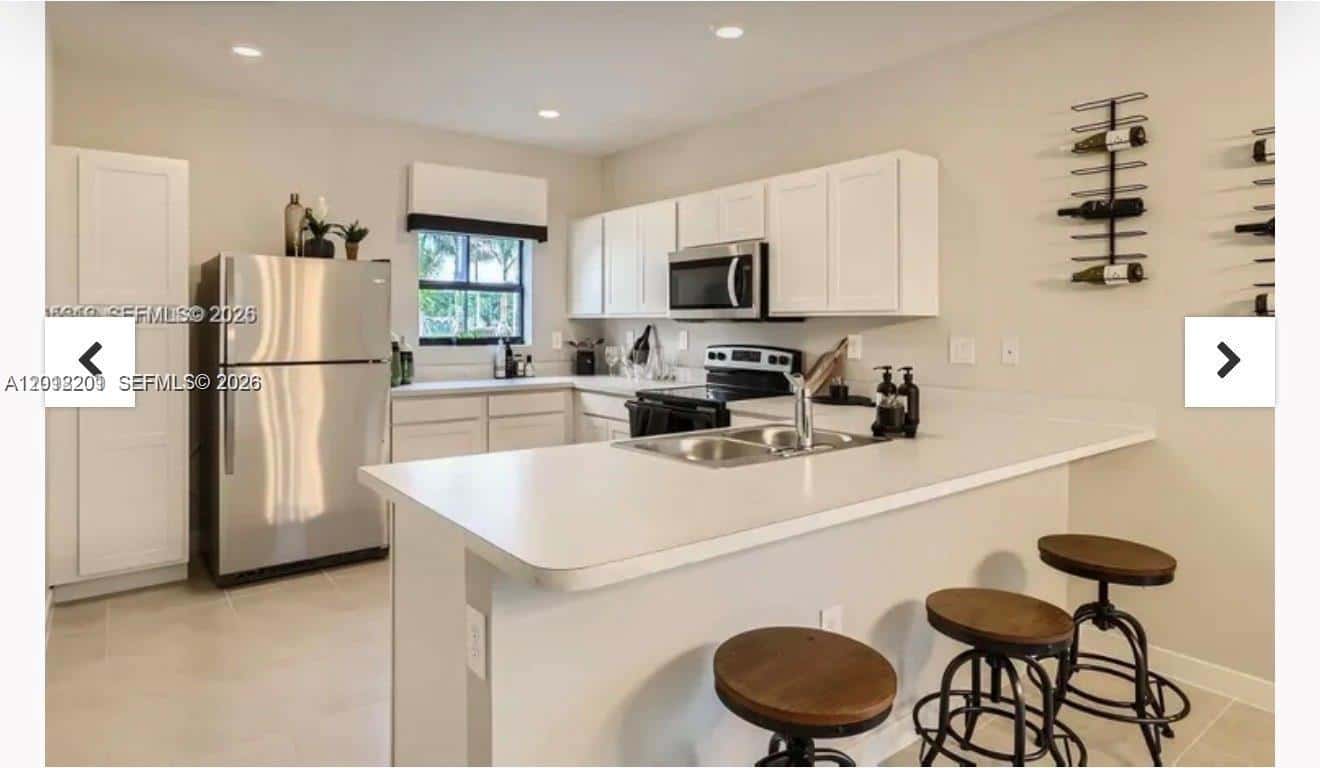445 NE 1st Dr, Florida City FL 33034