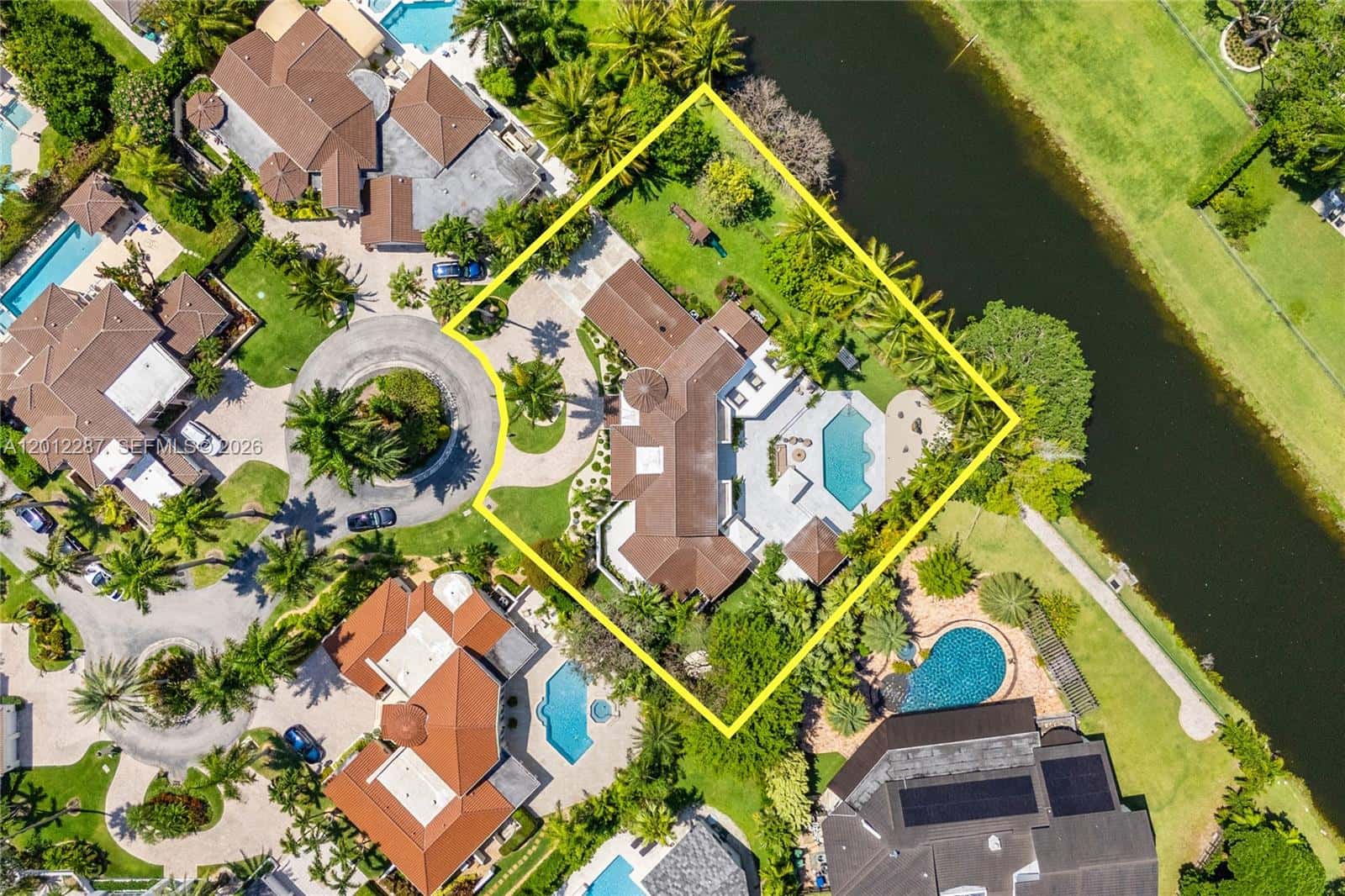 8763 SW 61st Pl, Pinecrest FL 33156