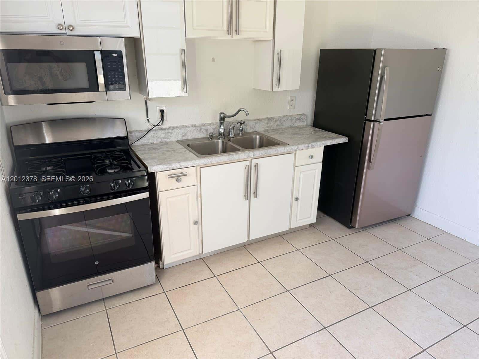 3620 NW 19th St # 3, Miami FL 33125
