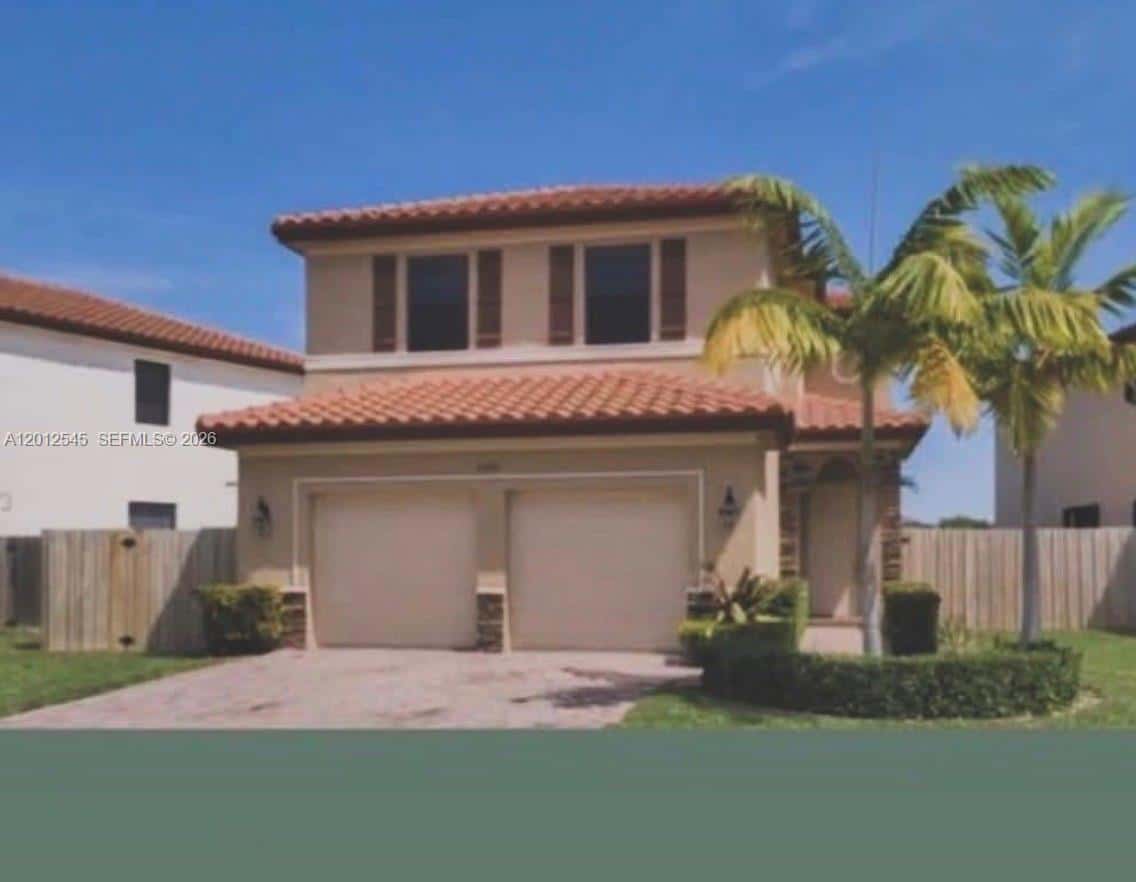 2401 NE 2nd Dr, Homestead FL 33033