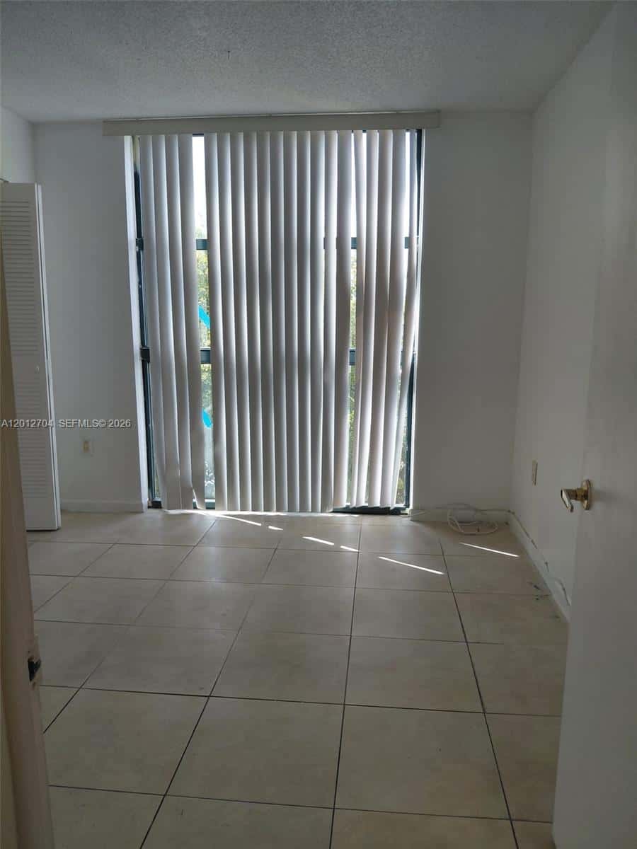 11790 SW 18th St # 3, Miami FL 33175