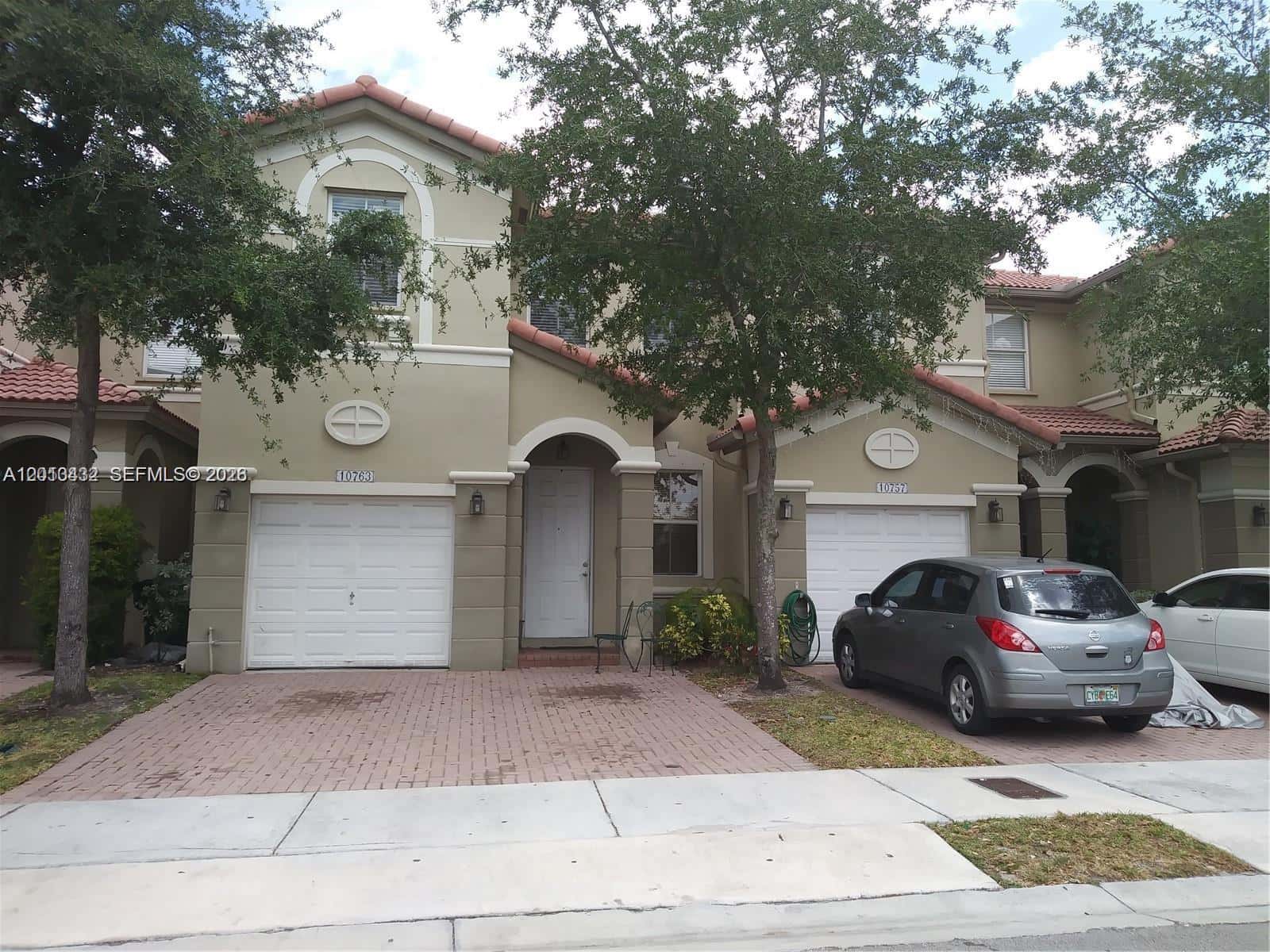 10763 NW 81st Ln, Doral FL 33178