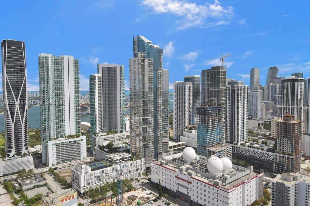 851 NE 1st Ave # 2900, Miami FL 33132