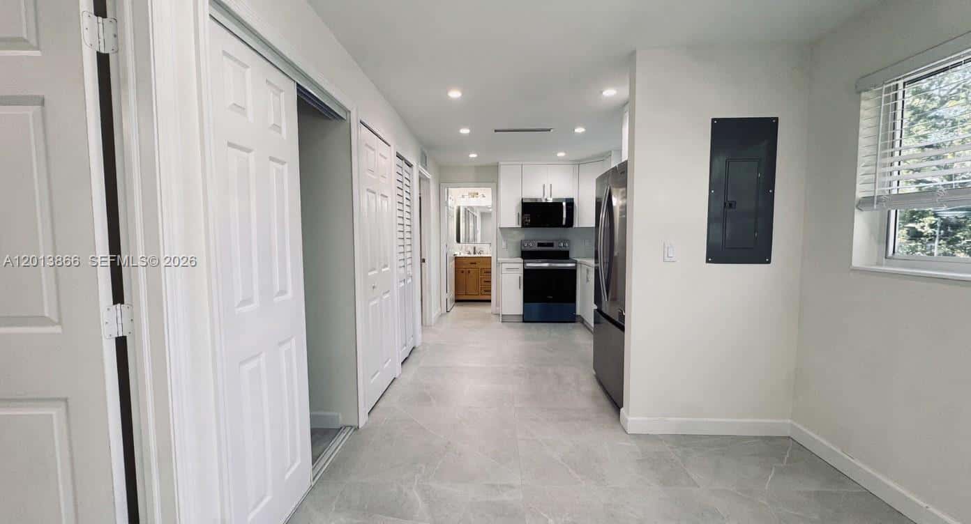 8442 SW 107th St, Miami FL 33156