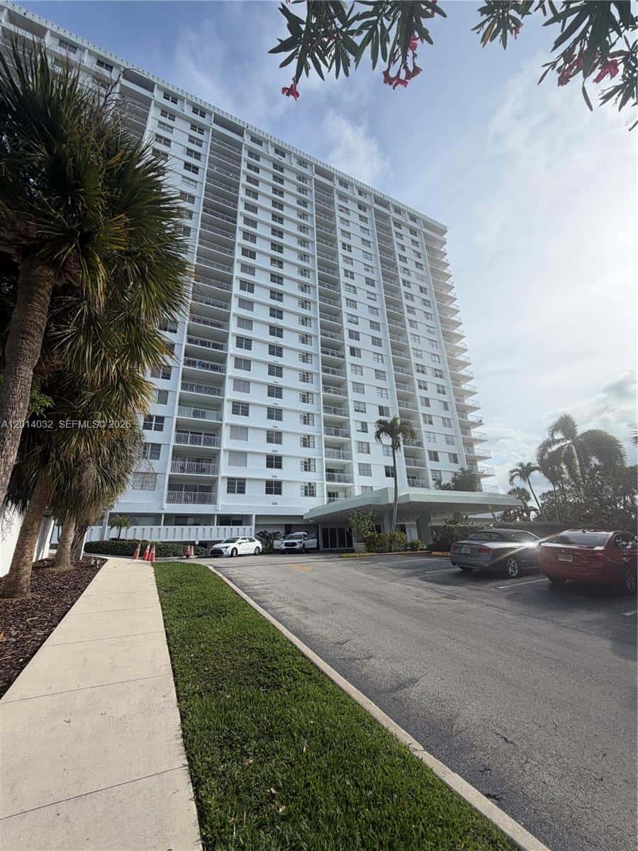 500 Bayview Dr # 1631, Sunny Isles Beach FL 33160