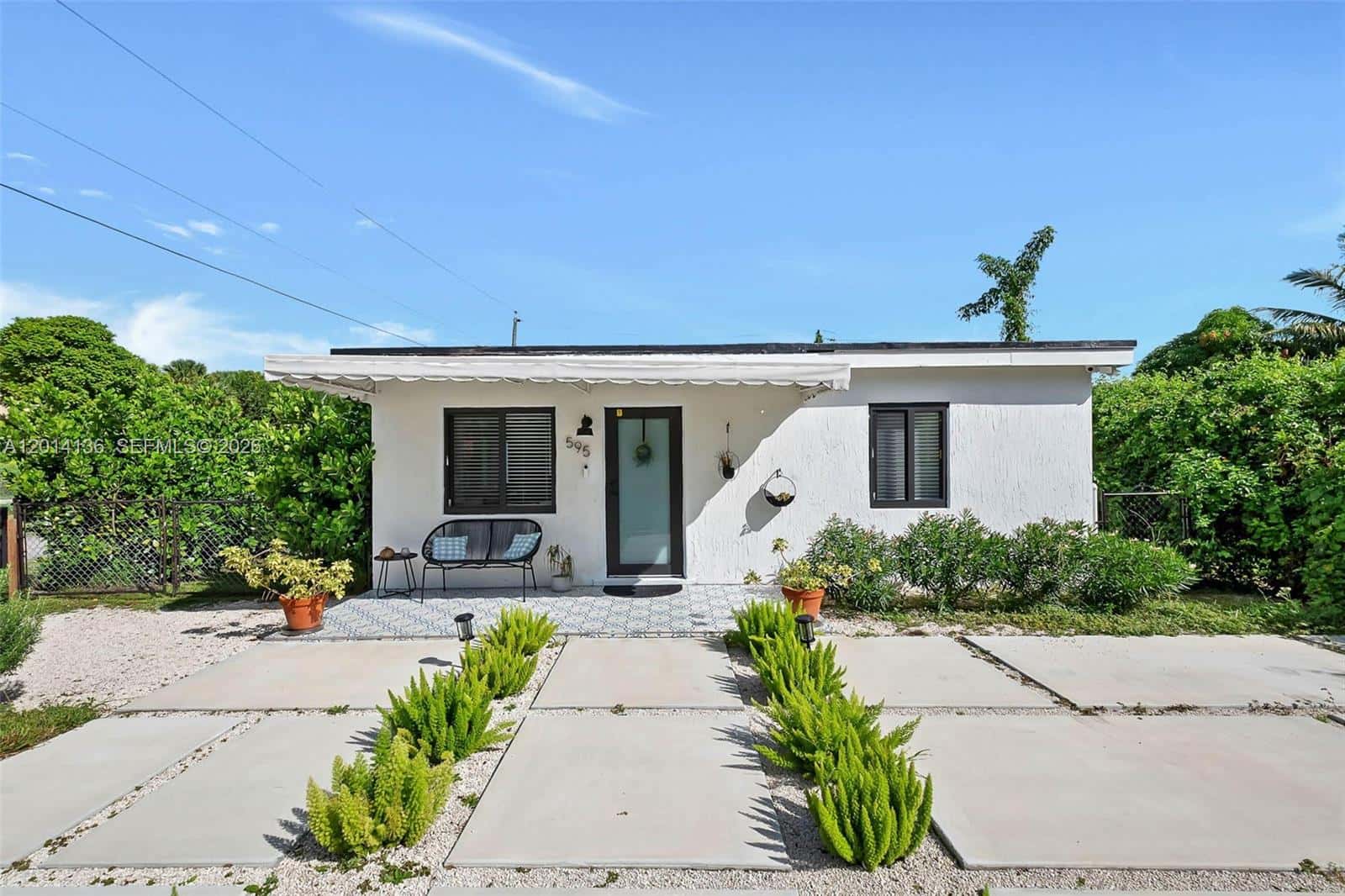 595 NW 101st St, Miami FL 33150