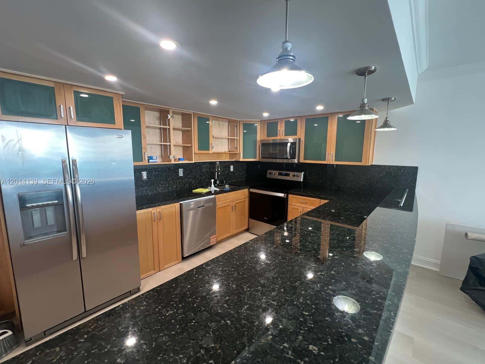 19390 Collins Ave # 402, Sunny Isles Beach FL 33160