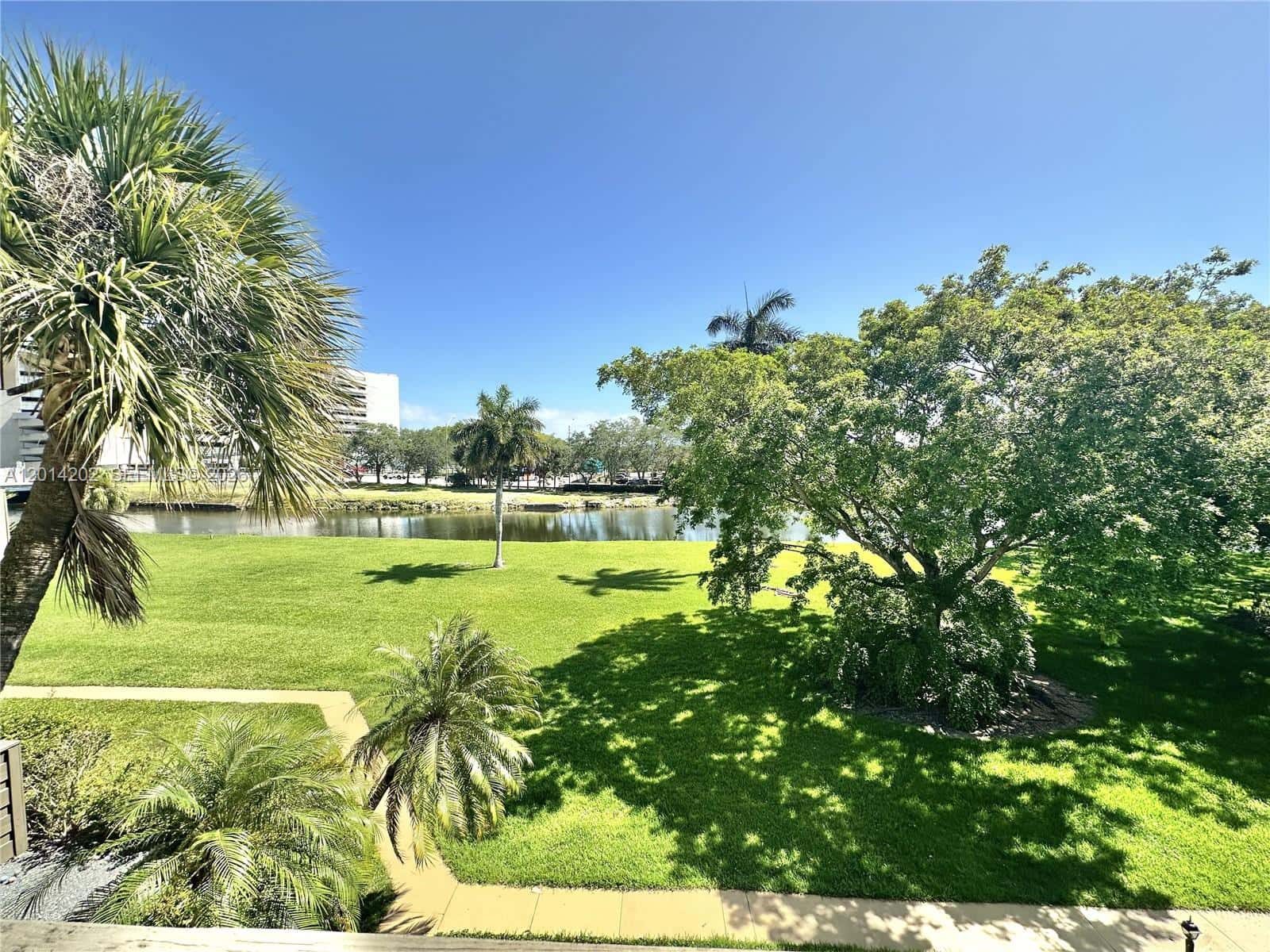 8335 SW 72nd Ave # 307D, Miami FL 33143