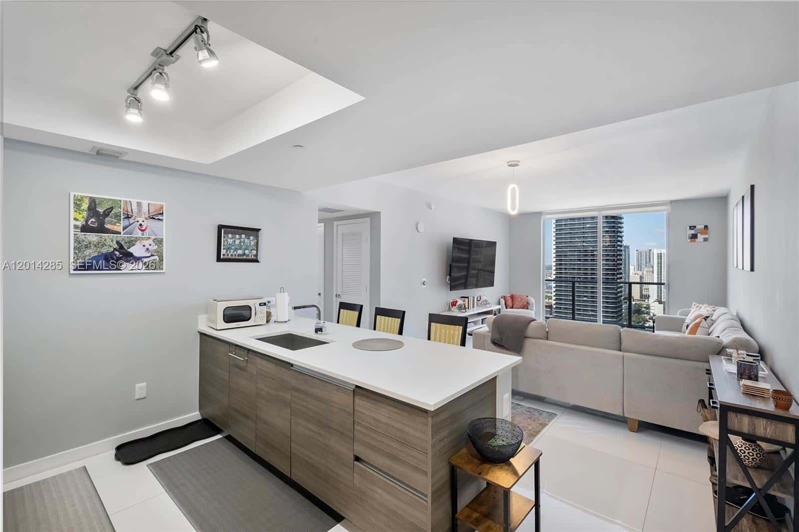 1100 S Miami Ave # 3307, Miami FL 33130