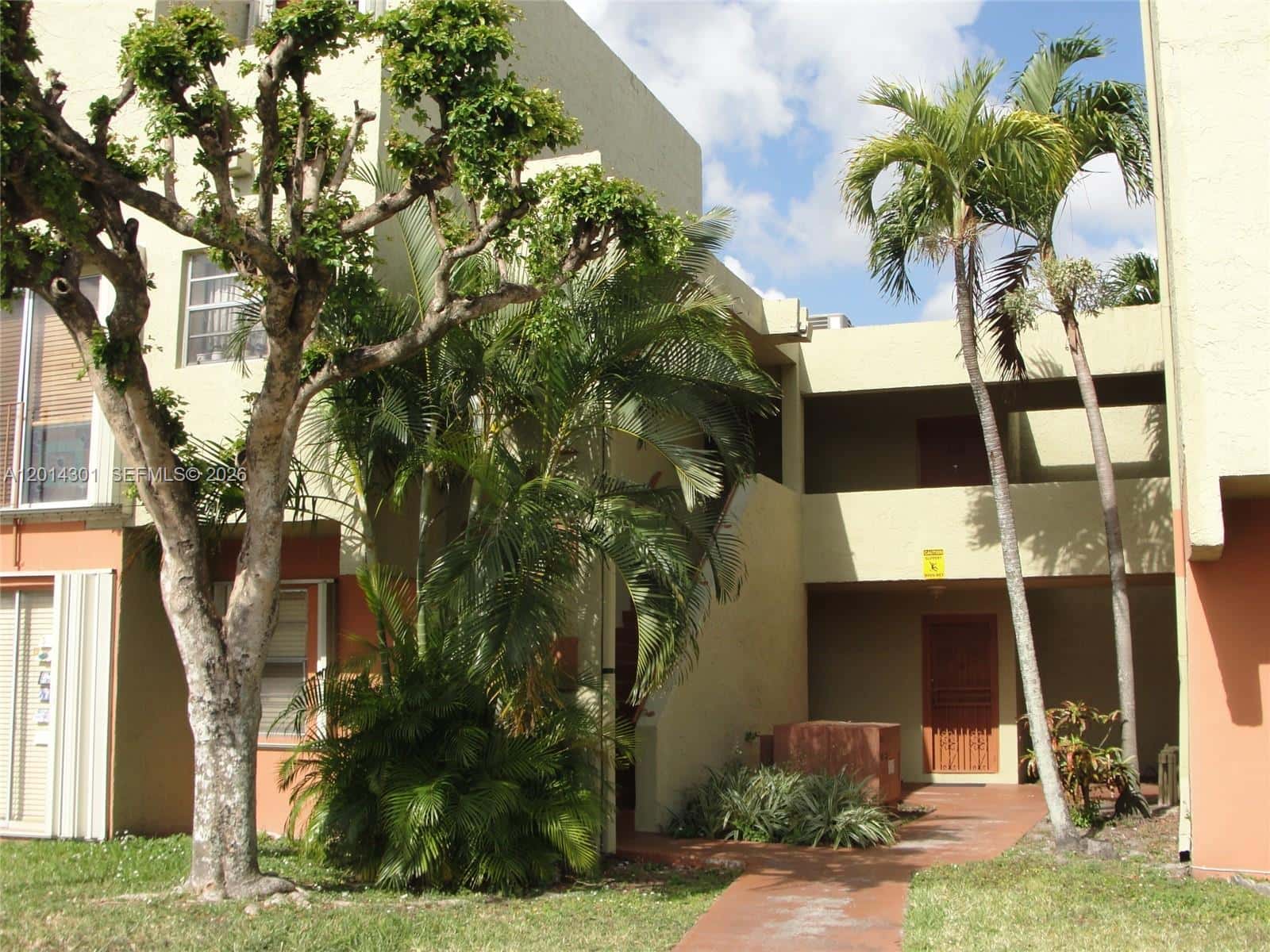 9390 W Flagler St # 210A, Miami FL 33174