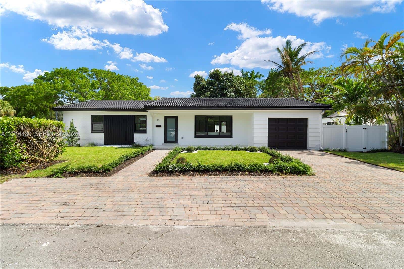 10 NW 100th St, Miami Shores FL 33150