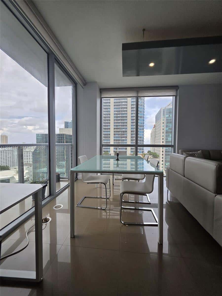 1060 Brickell Ave # 2201, Miami FL 33131
