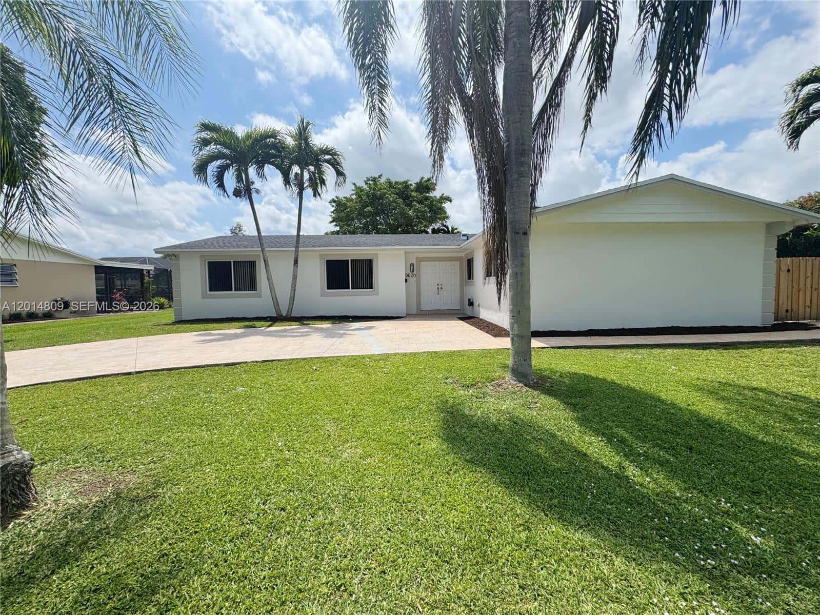 9620 Kendale Blvd, Miami FL 33176