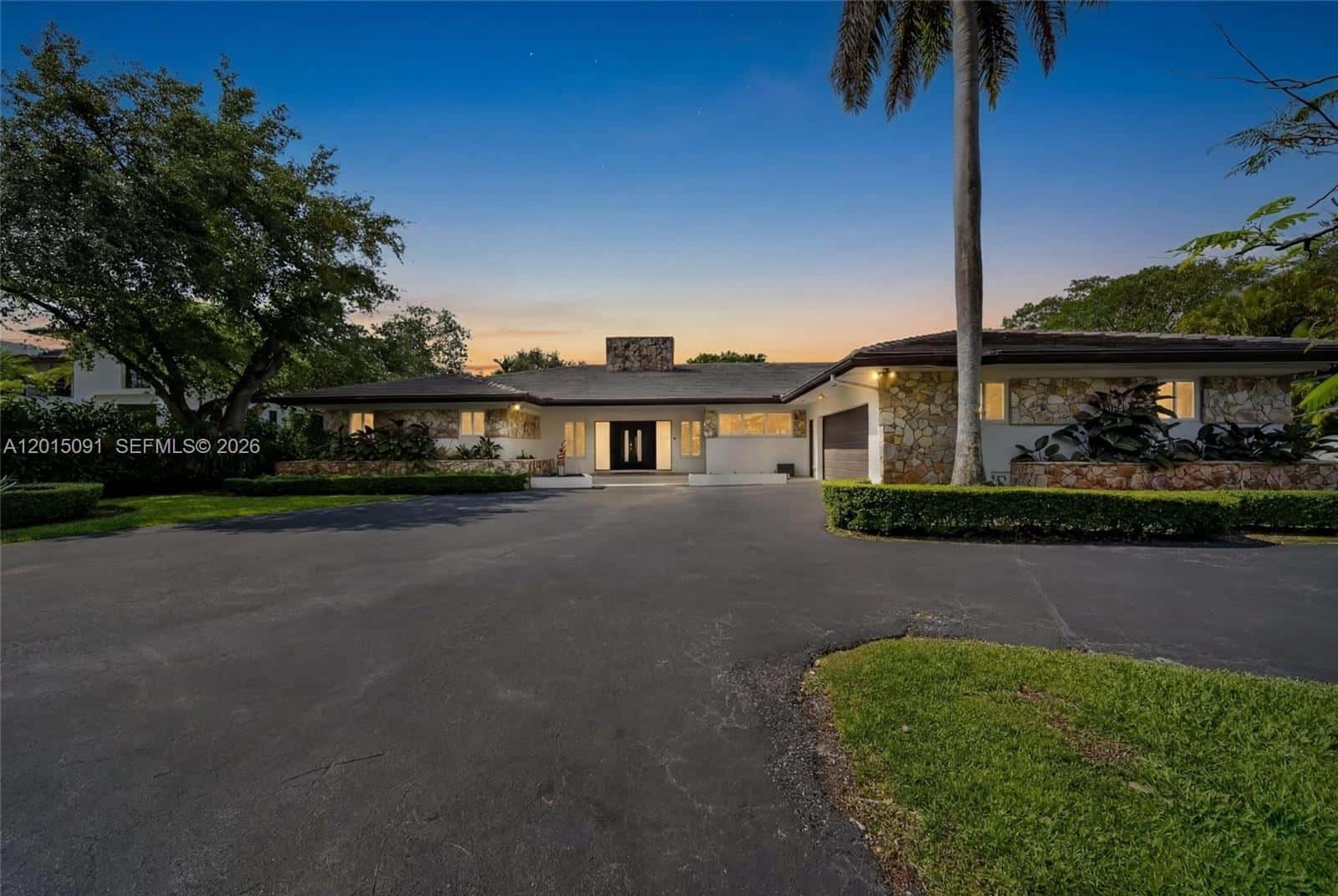 6650 SW 112th St, Pinecrest FL 33156