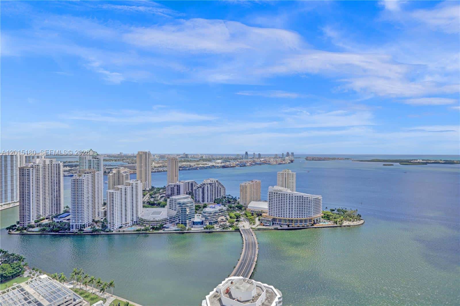 950 Brickell Bay Dr # 4610, Miami FL 33131