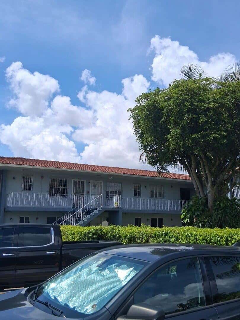 4050 NW 135th Street # 9, Opa-Locka FL 33054