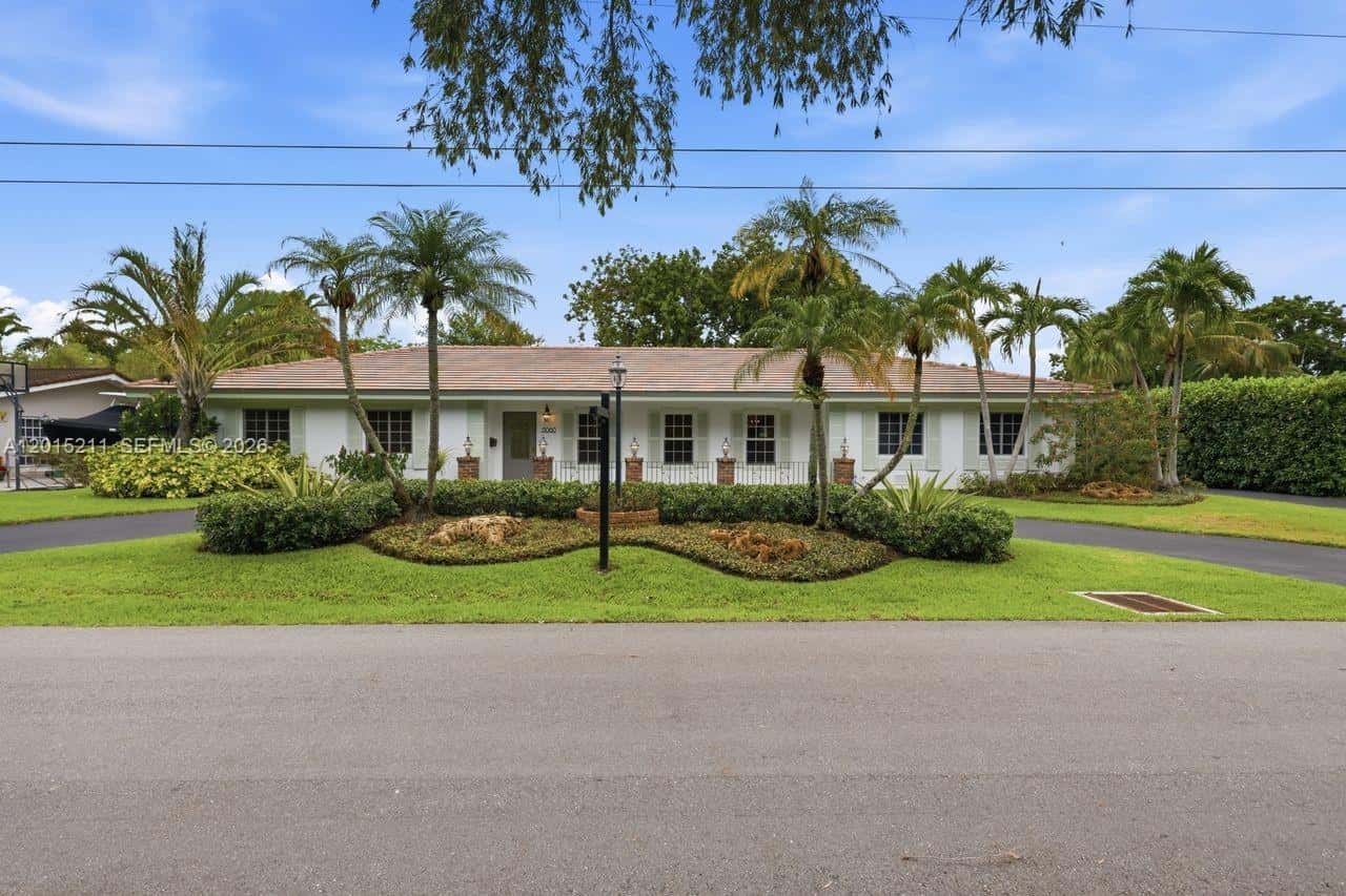 13060 SW 70th Ave, Pinecrest FL 33156