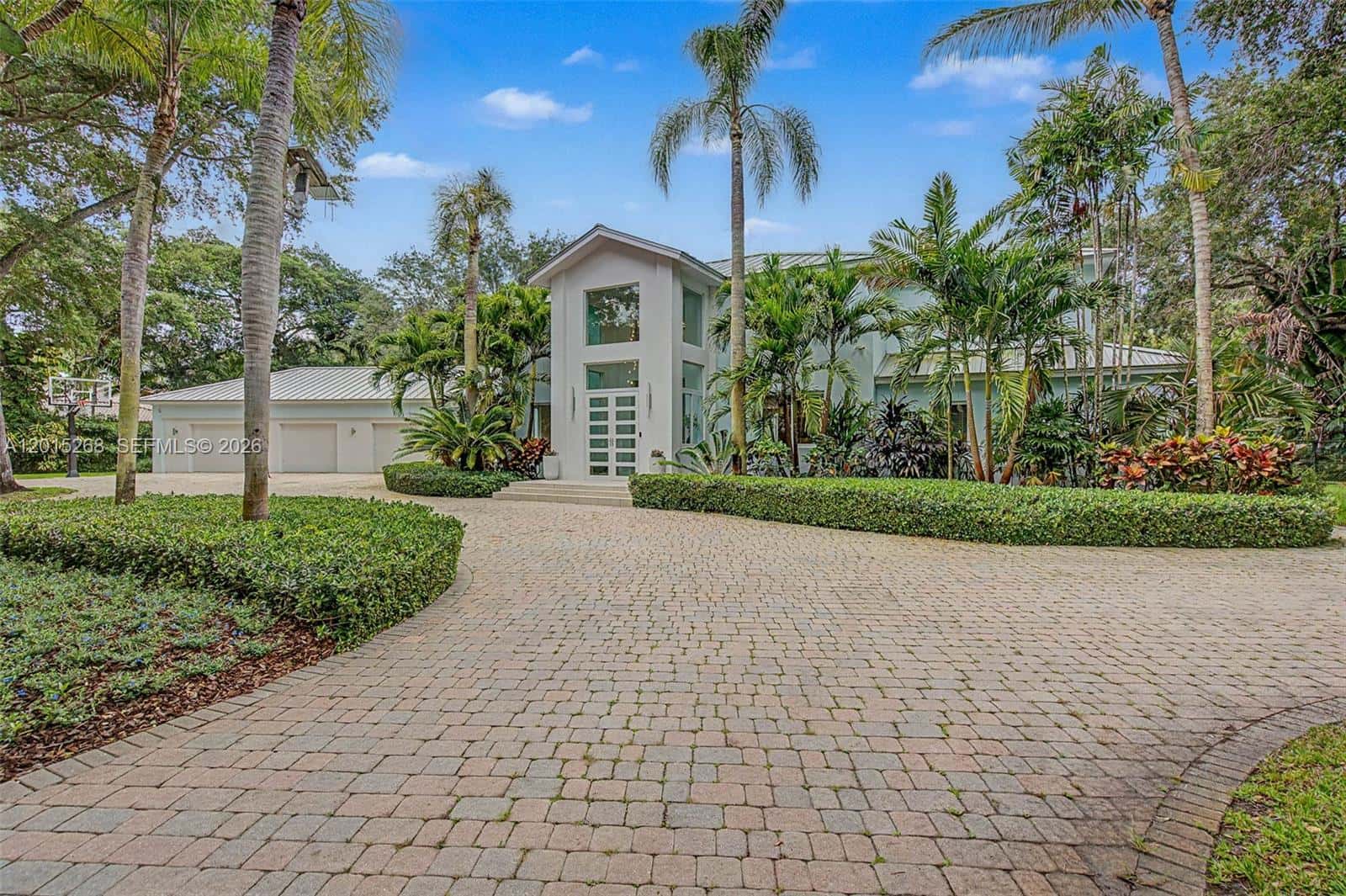 5790 SW 96th St, Pinecrest FL 33156