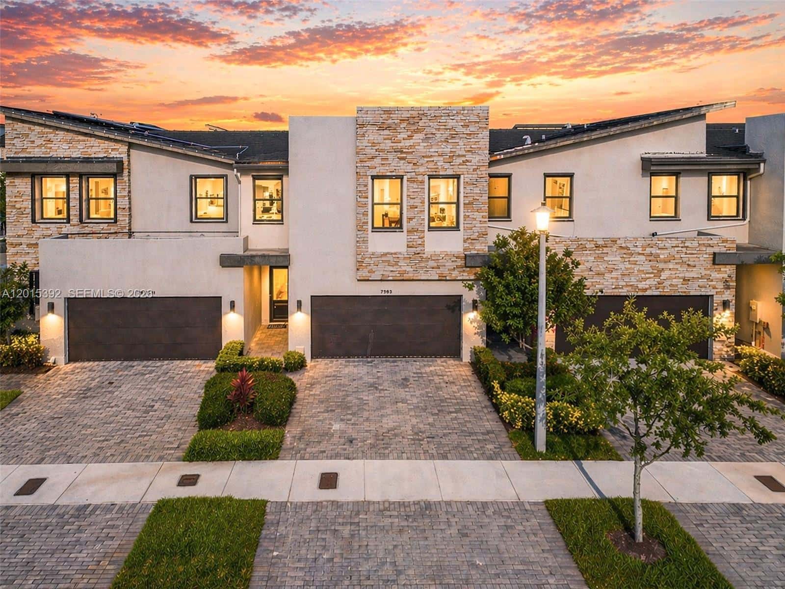7903 NW 105th Ave, Doral FL 33178