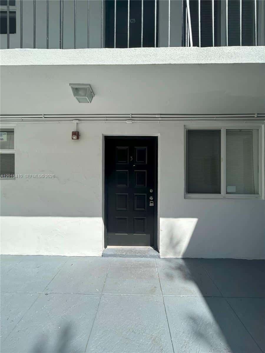 5814 NE 4th Ct # 3, Miami FL 33137