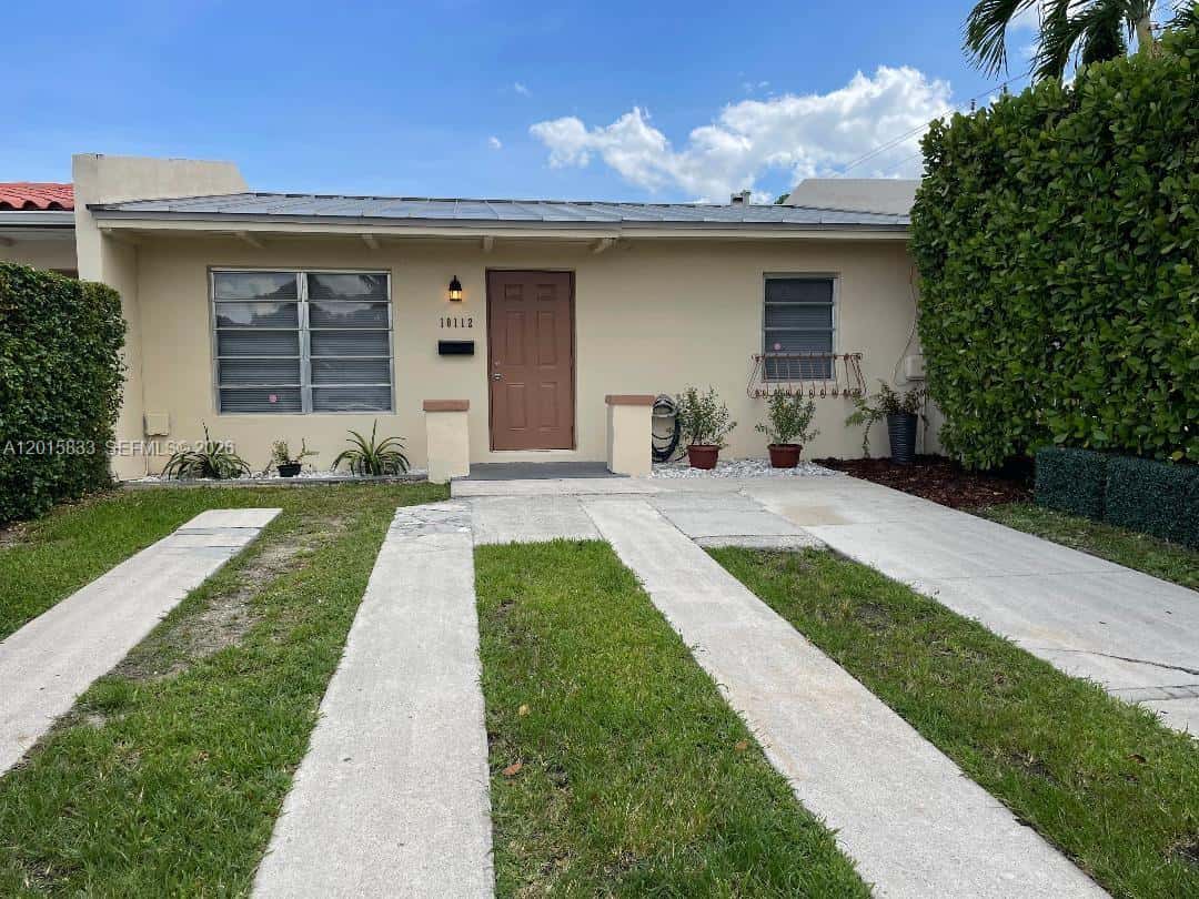 10112 SW 20th St, Miami FL 33165