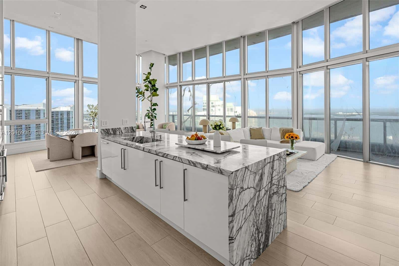 465 Brickell Ave # 4101, Miami FL 33131