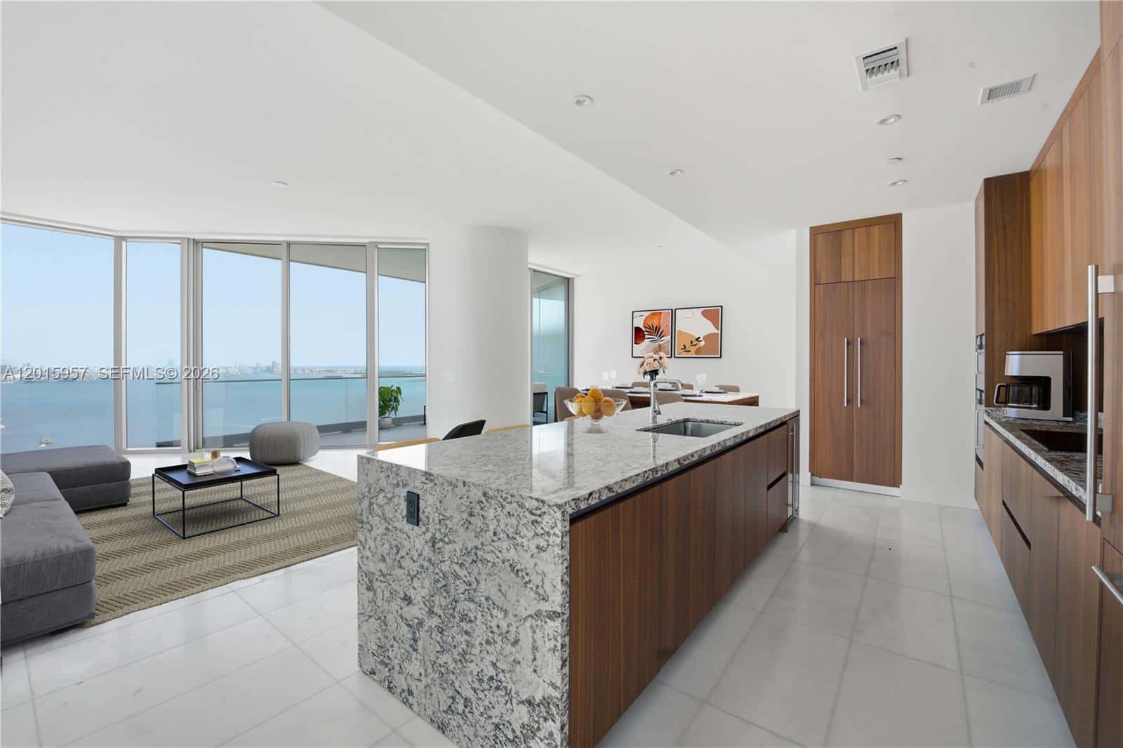 175 SE 25th Rd # 3104, Miami FL 33129