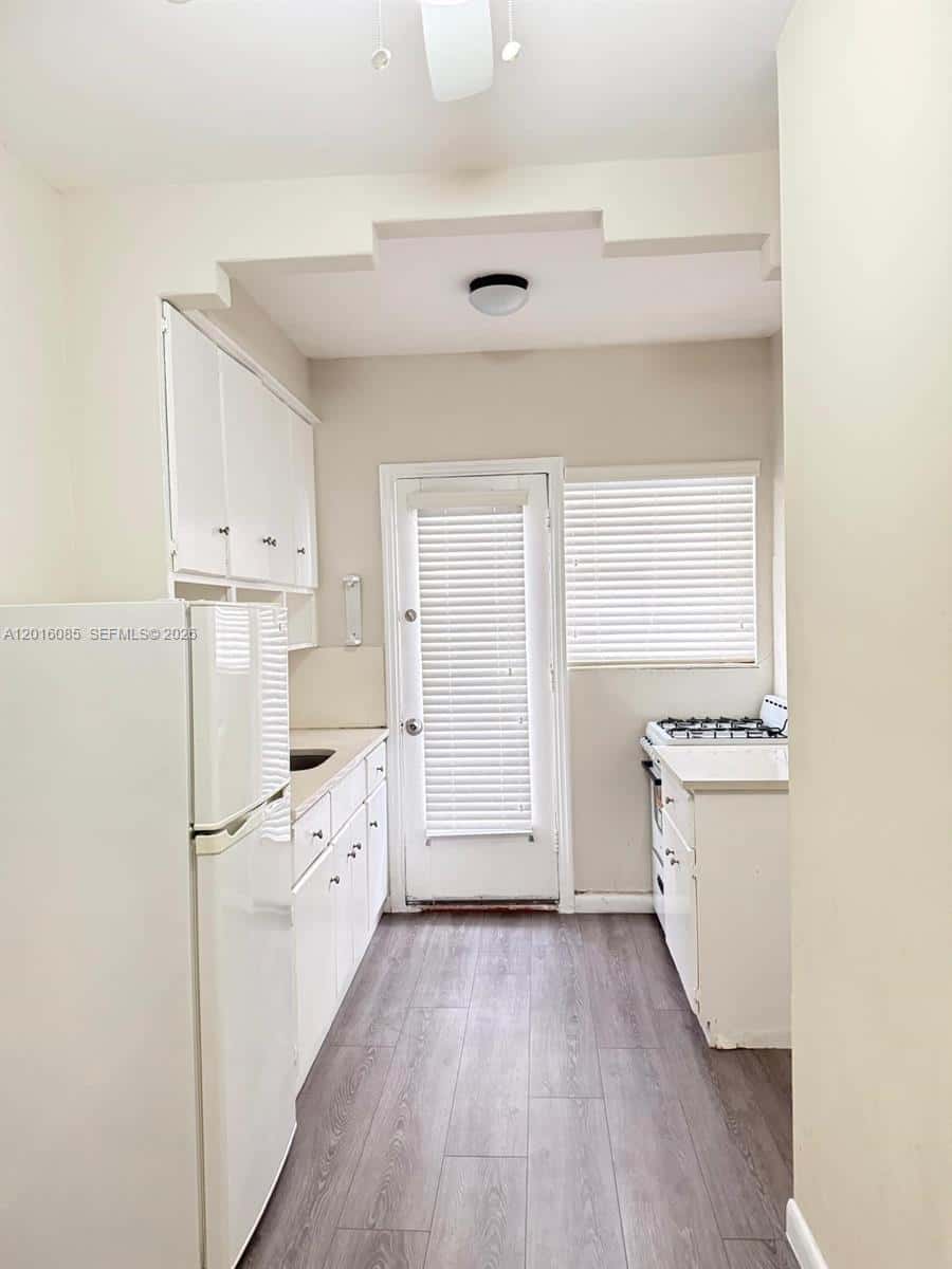 1007 Meridian Ave # 9, Miami Beach FL 33139