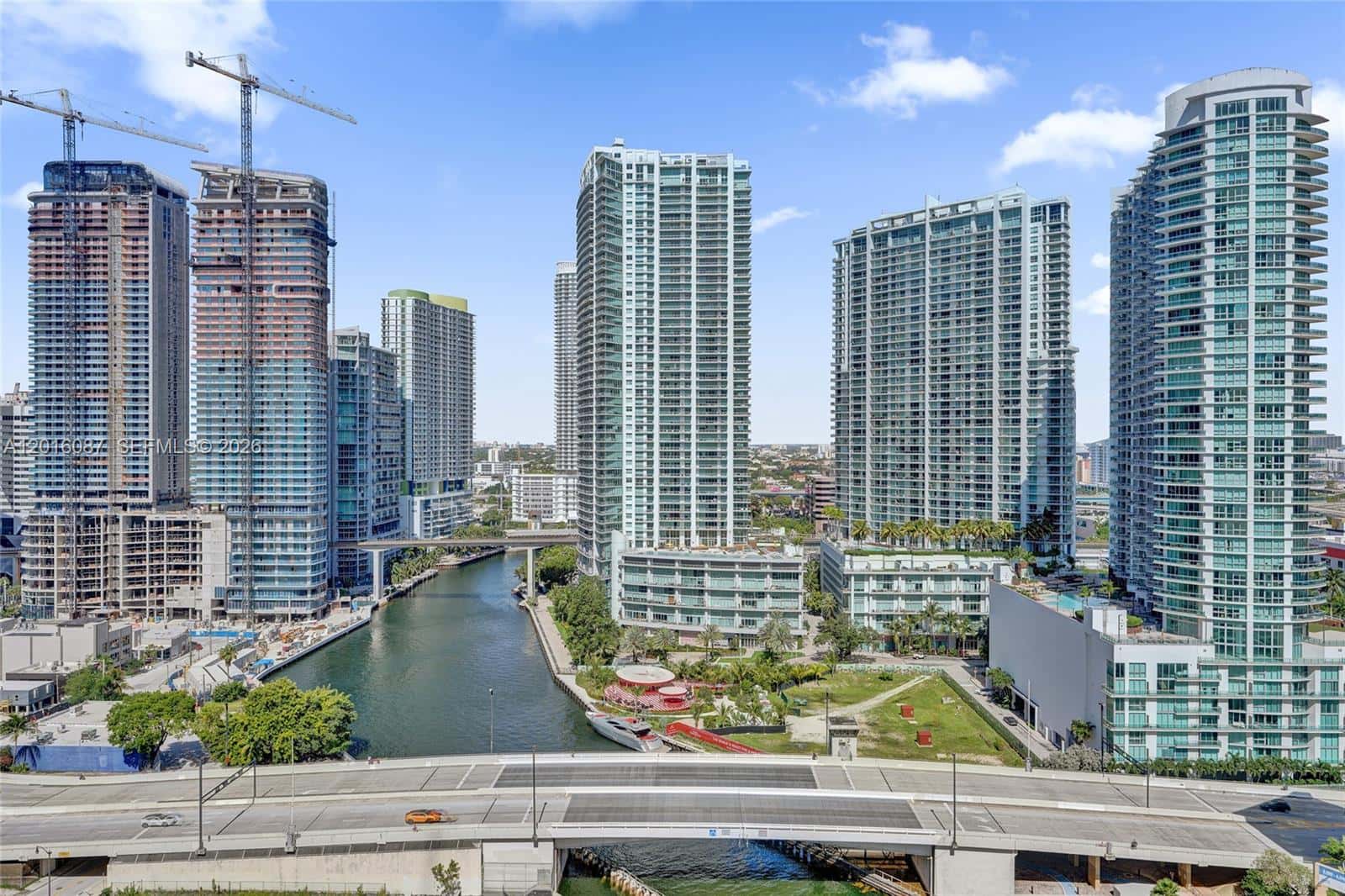 31 SE 5th St # 2305, Miami FL 33131