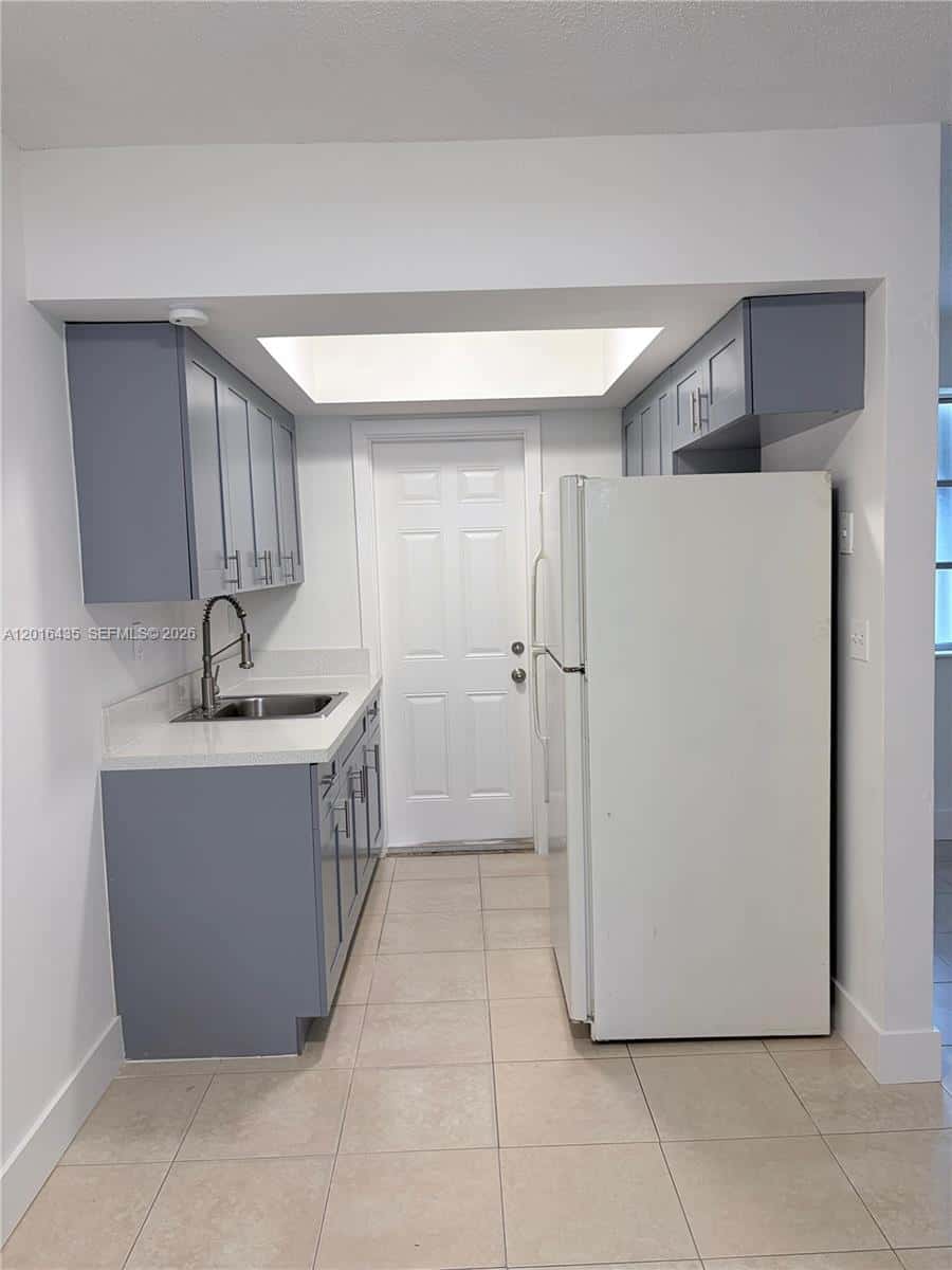 31 NW 163rd St # 65, Miami FL 33169