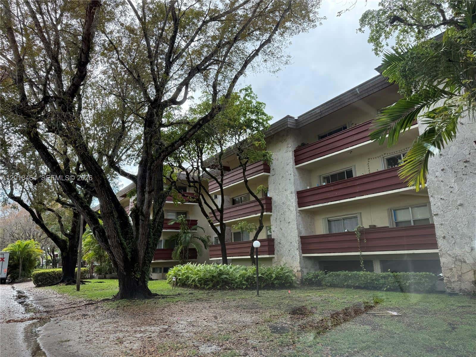 1205 Mariposa Ave # 301, Coral Gables FL 33146
