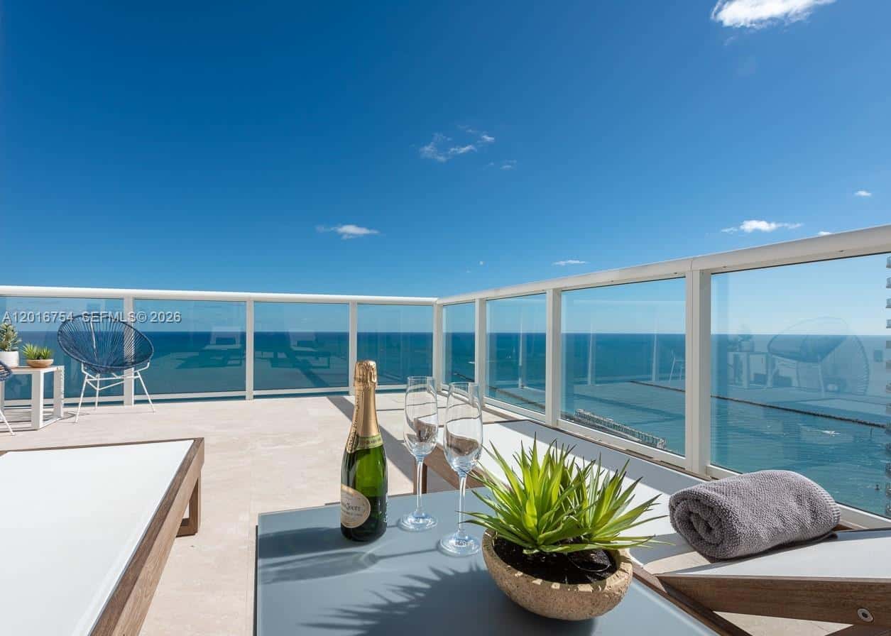 50 S Pointe Dr # 3302, Miami Beach FL 33139