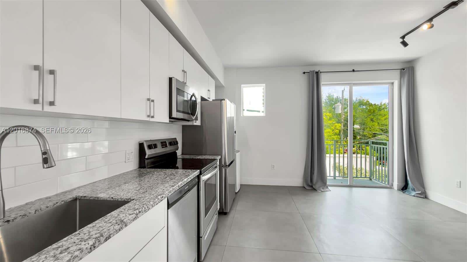 1536 NW 15th Ave # 206, Miami FL 33125