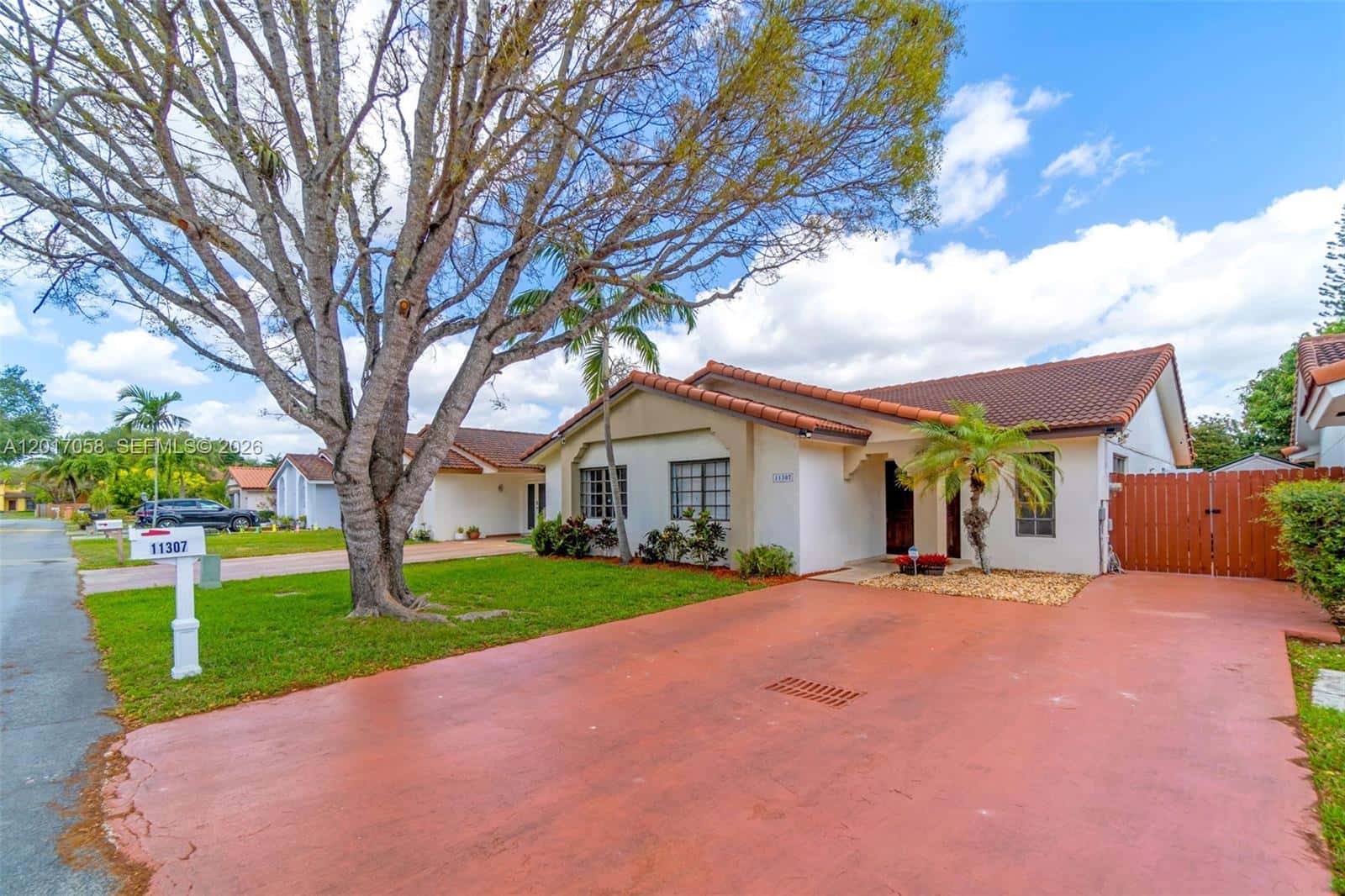 11307 SW 74th Ter, Miami FL 33173
