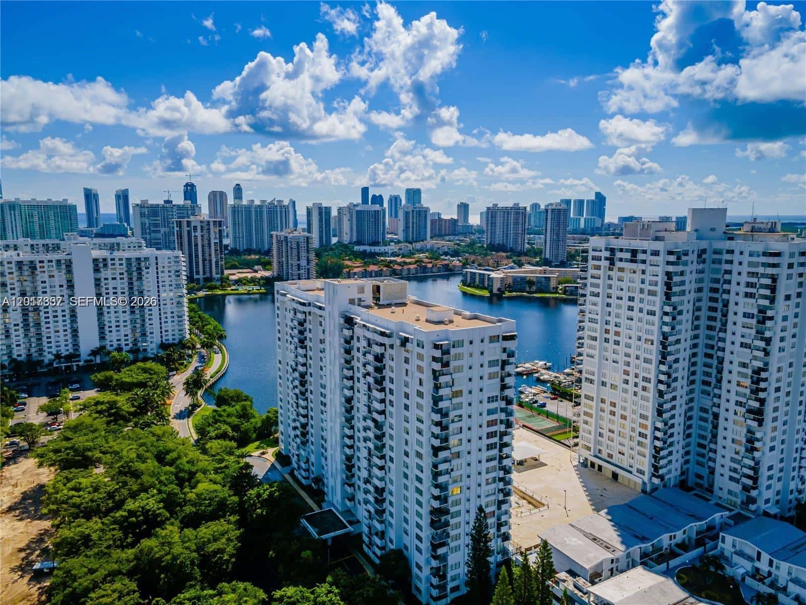 2780 NE 183rd St # 1007, Aventura FL 33160