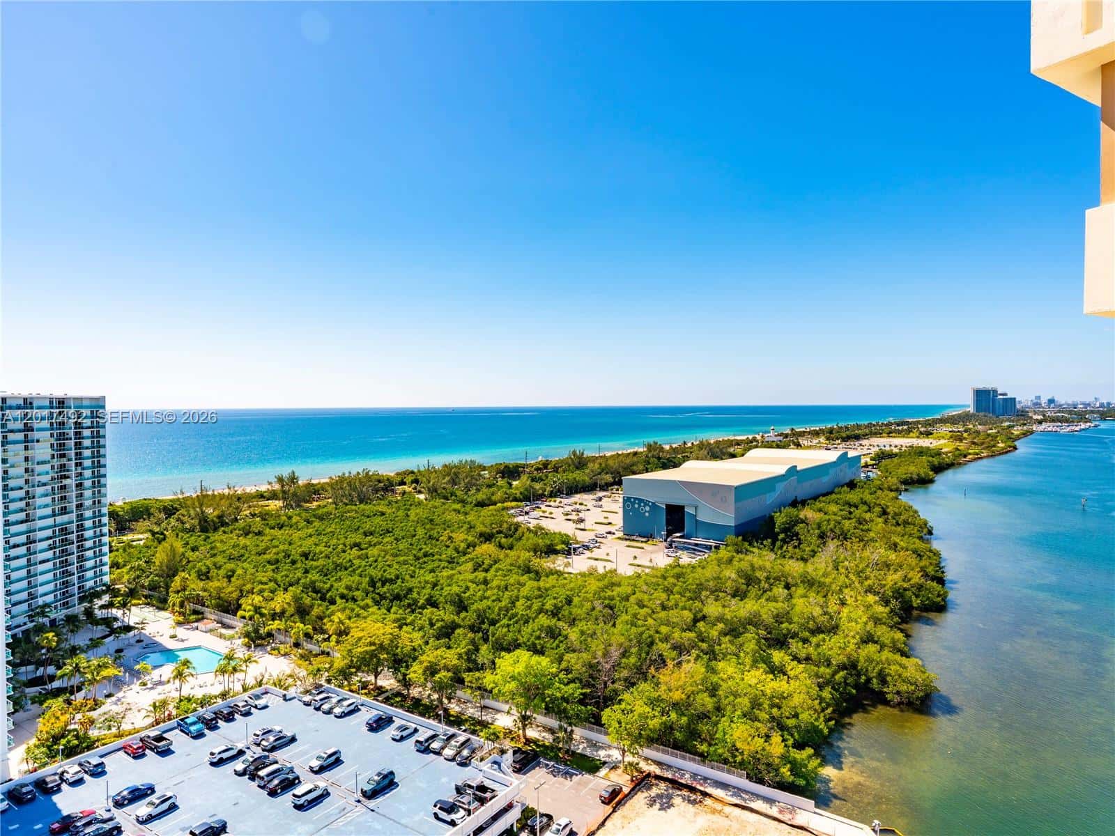 300 Bayview Dr # 2115, Sunny Isles Beach FL 33160