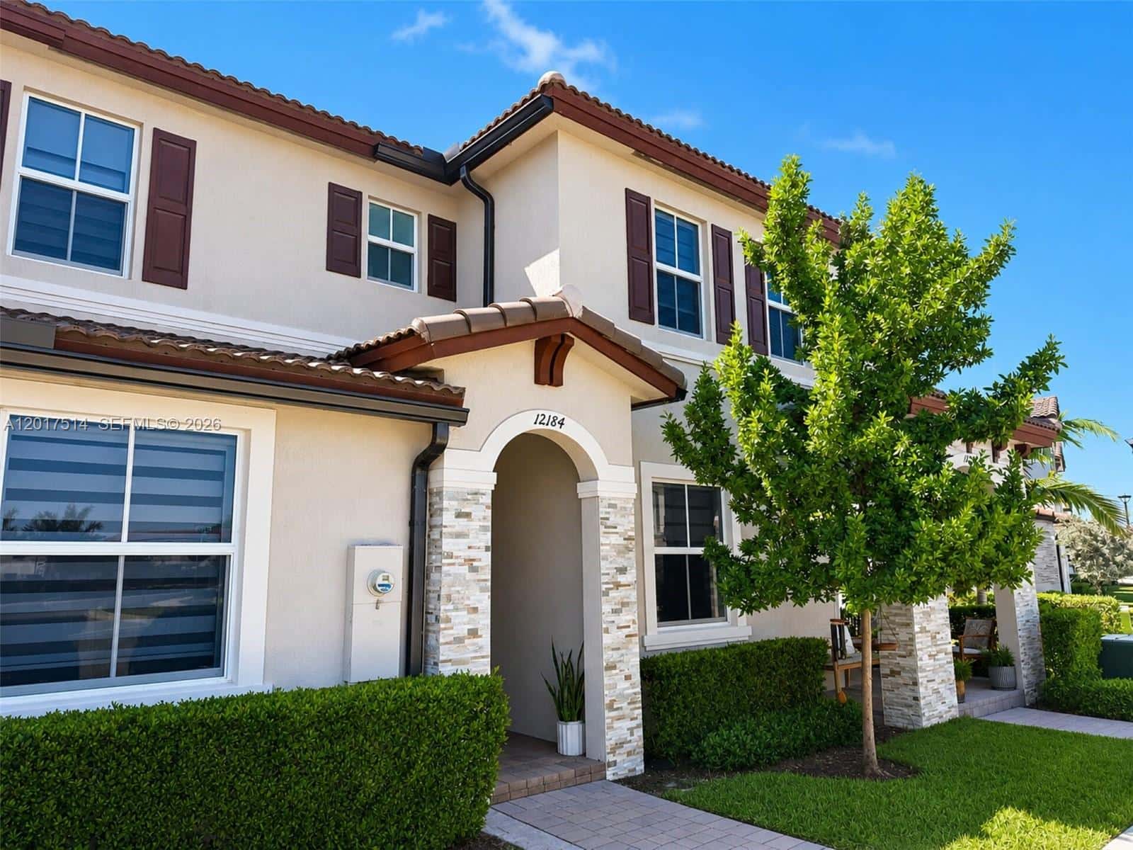 12184 NW 24th Pl, Miami FL 33167